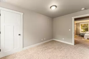 526 NE Beech St, Portland, OR 97212 - Photo 23