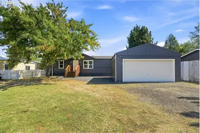 310 Sunny Ln, Sutherlin, OR 97479 - Photo 1