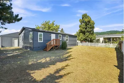 310 Sunny Ln, Sutherlin, OR 97479 - Photo 23