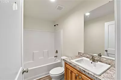 660 S Wall St, Coos Bay, OR 97420 - Photo 23
