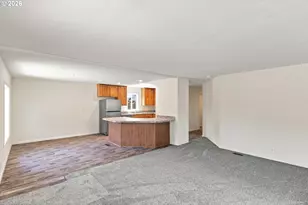 660 S Wall St, Coos Bay, OR 97420 - Photo 5