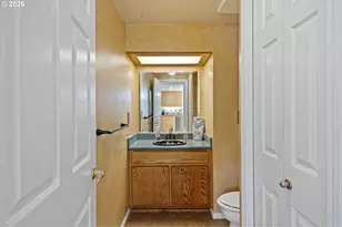 2533 Moon Mountain Dr, Eugene, OR 97403 - Photo 15