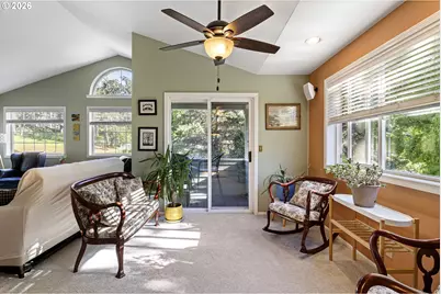 2533 Moon Mountain Dr, Eugene, OR 97403 - Photo 7
