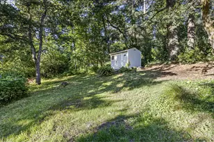 2533 Moon Mountain Dr, Eugene, OR 97403 - Photo 39