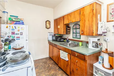 1385 Hines St, Salem, OR 97302 - Photo 13