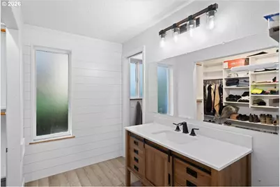 1660 NE Sieburg St, Keizer, OR 97303 - Photo 19