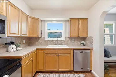 1321 E 13th St, The Dalles, OR 97058 - Photo 9