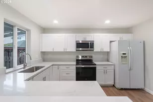 5016 NE Candlewood Pl, Hillsboro, OR 97124 - Photo 9