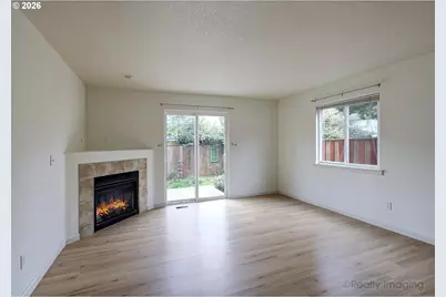 9350 N Hodge Ave, Portland, OR 97203 - Photo 3