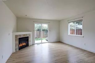 9350 N Hodge Ave, Portland, OR 97203 - Photo 3