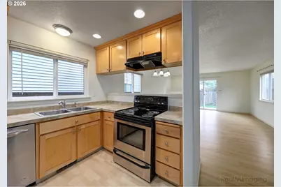 9350 N Hodge Ave, Portland, OR 97203 - Photo 9