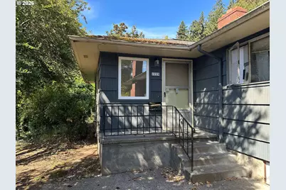 2227 SE 70th Ave, Portland, OR 97215 - Photo 3