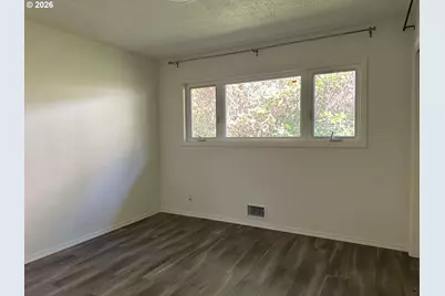 2227 SE 70th Ave, Portland, OR 97215 - Photo 13