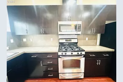 621 NE Garswood Ln, Hillsboro, OR 97006 - Photo 17