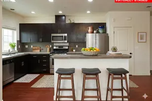 621 NE Garswood Ln, Hillsboro, OR 97006 - Photo 3