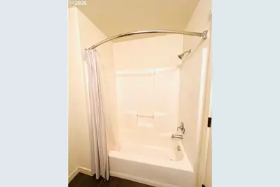 621 NE Garswood Ln, Hillsboro, OR 97006 - Photo 37