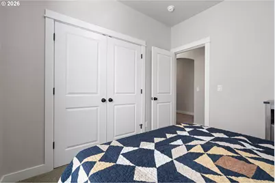 5422 King Arthur Ct, Eugene, OR 97402 - Photo 31