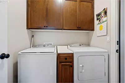 5422 King Arthur Ct, Eugene, OR 97402 - Photo 35
