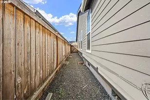 5422 King Arthur Ct, Eugene, OR 97402 - Photo 41