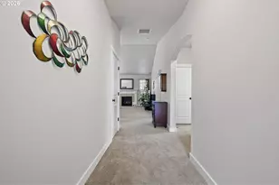 5422 King Arthur Ct, Eugene, OR 97402 - Photo 9