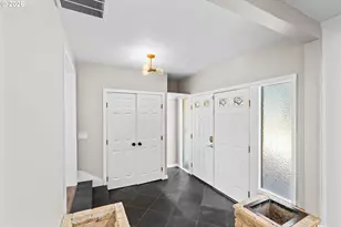 3187 Alyndale Dr, Eugene, OR 97404 - Photo 5