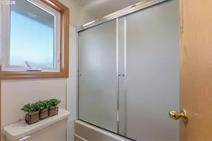 8135 SW 158th Pl, Beaverton, OR 97007 - Photo 27