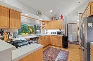 600 Island Dr, Gleneden Beach, OR 97388 - Photo 11