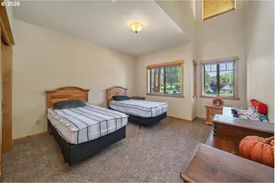 18853 SW Sisters Pl, Powell Butte, OR 97753 - Photo 27