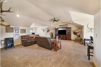 18853 SW Sisters Pl, Powell Butte, OR 97753 - Photo 29