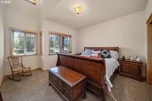 18853 SW Sisters Pl, Powell Butte, OR 97753 - Photo 25