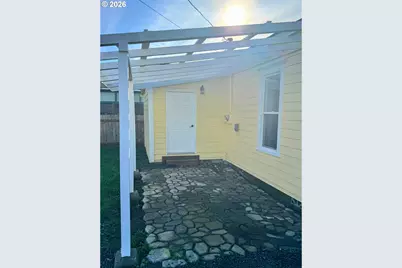 584 N Baxter St, Coquille, OR 97423 - Photo 39