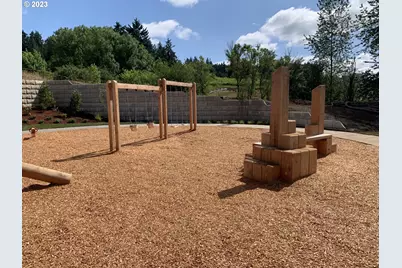 18047 SW Howlock  Ave, Beaverton, OR 97007 - Photo 15