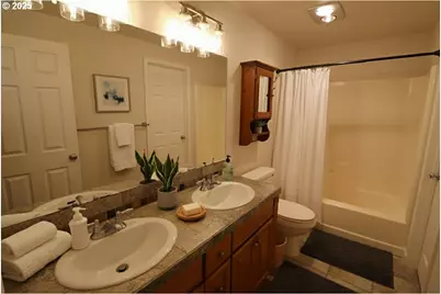 10322 SW Trapper Ter, Beaverton, OR 97008 - Photo 9