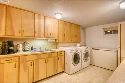 444 N 3rd St, Athena, OR 97813 - Photo 33