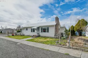 444 N 3rd St, Athena, OR 97813 - Photo 1