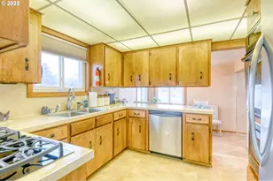 444 N 3rd St, Athena, OR 97813 - Photo 11