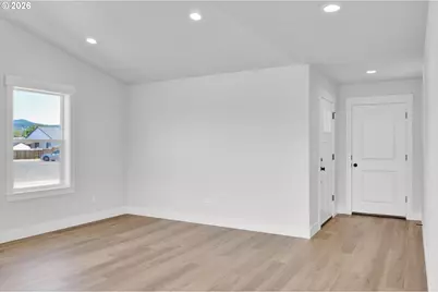 4425 Knotty Pine Ct, Sweet Home, OR 97386 - Photo 17