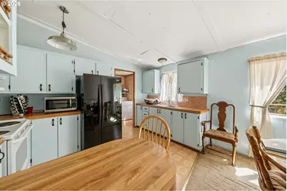 2263 Canyonville Riddle Rd, Riddle, OR 97469 - Photo 11
