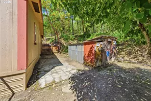 2263 Canyonville-Riddle Rd, Riddle, OR 97469 - Photo 27