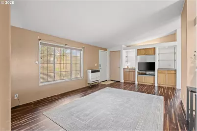 910 E College St, Echo, OR 97826 - Photo 3