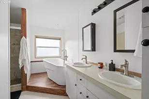 910 E College St, Echo, OR 97826 - Photo 11