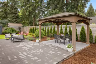 19025 Indian Springs Circle, Lake Oswego, OR 97035 - Photo 35