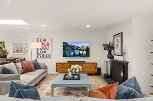 19025 Indian Springs Circle, Lake Oswego, OR 97035 - Photo 7