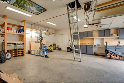 8265 N Fiske Ave, Portland, OR 97203 - Photo 33