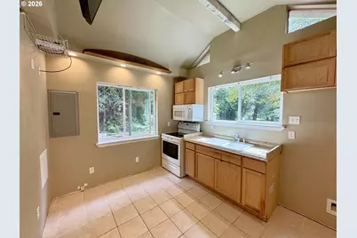 98179 Tuttle Ln, Brookings, OR 97415 - Photo 9