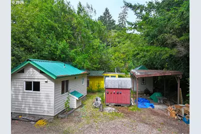 98179 Tuttle Ln, Brookings, OR 97415 - Photo 3