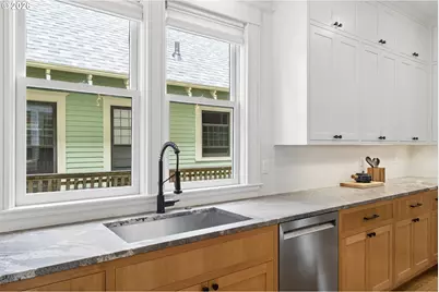 4011 SE Salmon St, Portland, OR 97214 - Photo 9