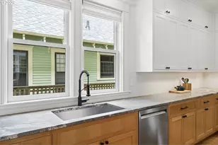 4011 SE Salmon St, Portland, OR 97214 - Photo 9