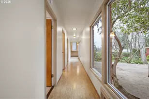 75 W 35th Pl, Eugene, OR 97405 - Photo 21