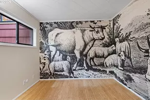 75 W 35th Pl, Eugene, OR 97405 - Photo 27